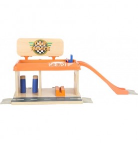 Wooden Service Station & Garage - Small World City - Close-up on Quality & Finish