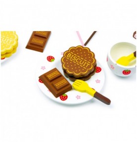 Wooden Chocolates & Sweet Treats Confectionery Box - Close-up on Quality & Finish