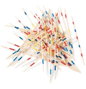 Classic Wooden Mikado Pick-Up Sticks Game - Detailed View & Craftsmanship