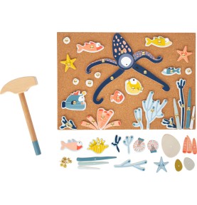 Nail and hammer set