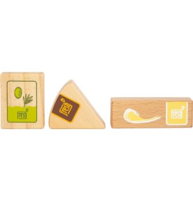 Wooden Market Grocery Bag with Play Food Essentials - In-Use Lifestyle View 9